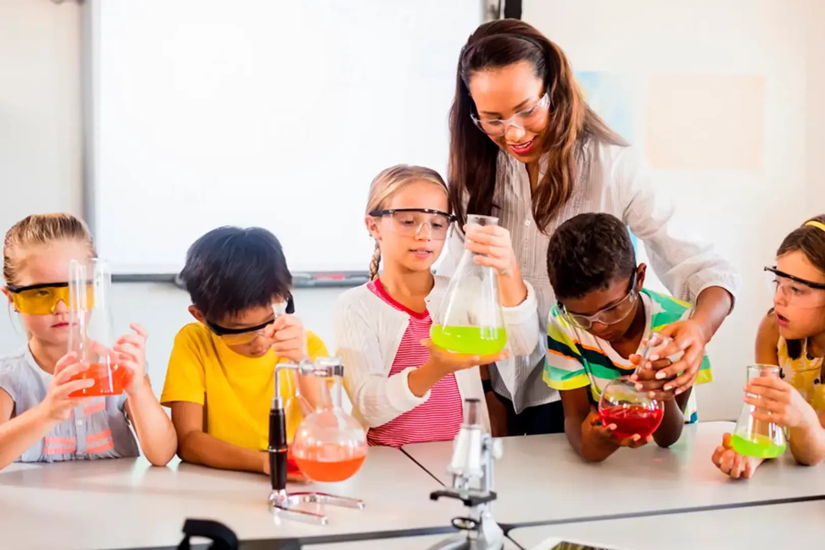 Pós-Graduação EAD em METODOLOGIA DO ENSINO DE BIOLOGIA E QUÍMICA