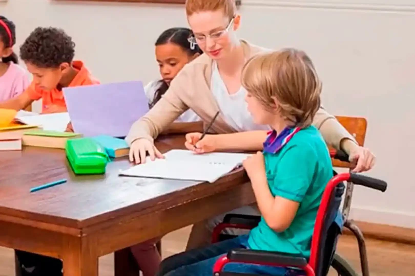 Pós-Graduação EAD em ATENDIMENTO EDUCACIONAL ESPECIALIZADO E TRANSTORNO GLOBAL DO DESENVOLVIMENTO