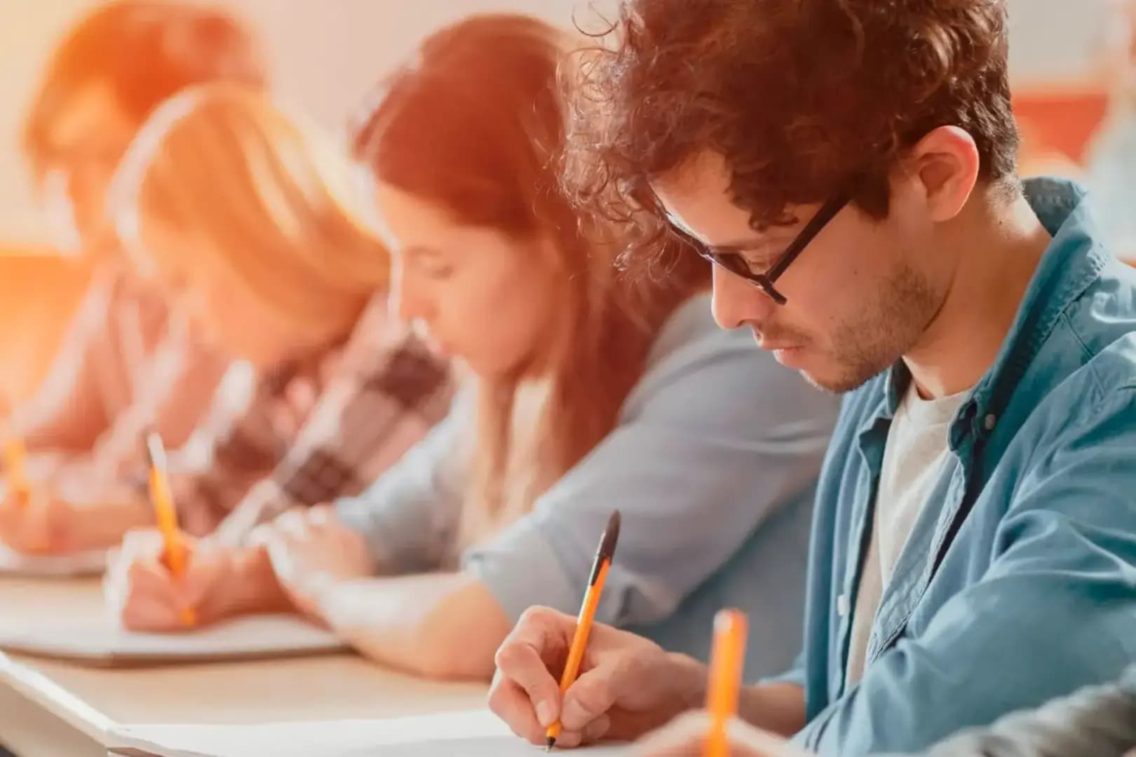 Pós-Graduação EAD em EDUCAÇÃO E CULTURA: TEMAS TRANSVERSAIS