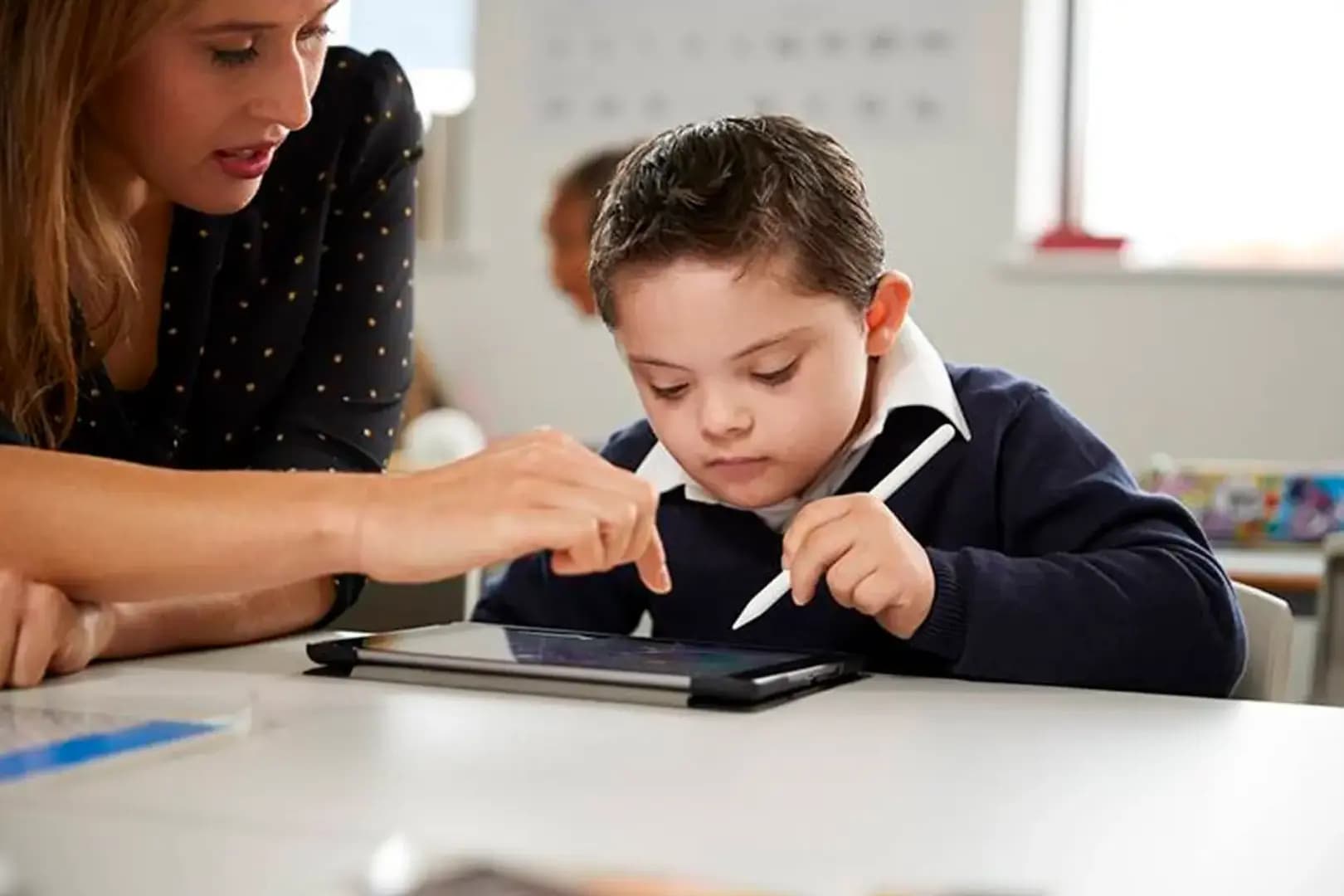 Pós-Graduação EAD em EDUCAÇÃO ESPECIAL E INCLUSIVA COM ÊNFASE EM TECNOLOGIA ASSISTIVA E COMUNICAÇÃO ALTERNATIVA