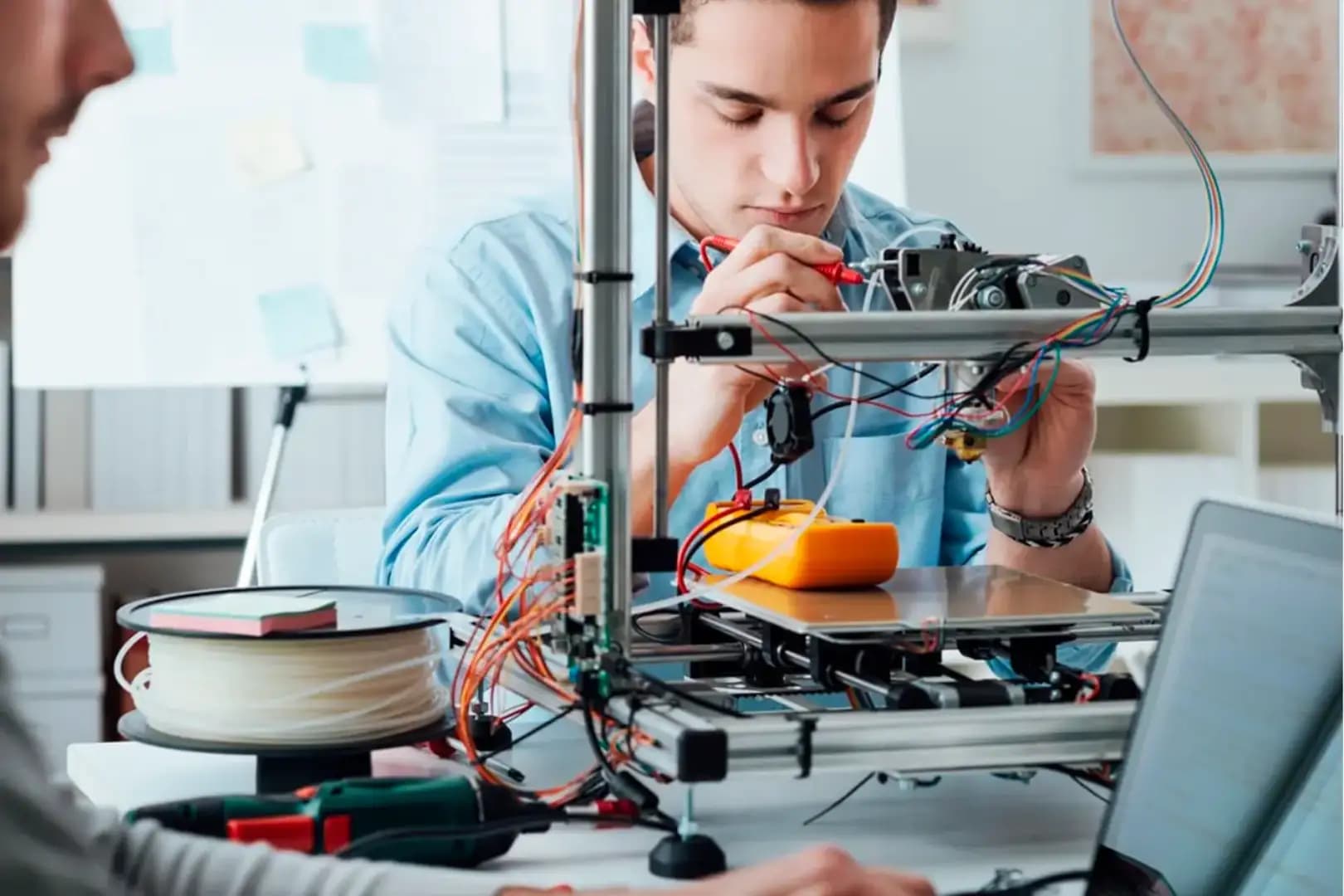 Pós-Graduação EAD em ENGENHARIA ELETRÔNICA E ELETROMECÂNICA